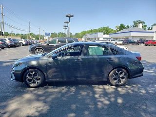 2019 Kia Forte LXS 3KPF24AD5KE059942 in Painesville, OH 6