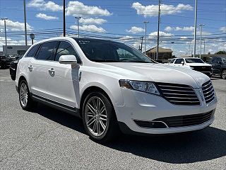 2019 Lincoln MKT  2LMHJ5AT3KBL02728 in Southaven, MS 1