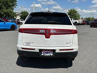 2019 Lincoln MKT  2LMHJ5AT3KBL02728 in Southaven, MS 4