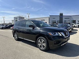 2019 Nissan Pathfinder S 5N1DR2MM7KC610667 in Waukesha, WI 7