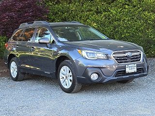 2019 Subaru Outback 2.5i VIN: 4S4BSAFC4K3296888