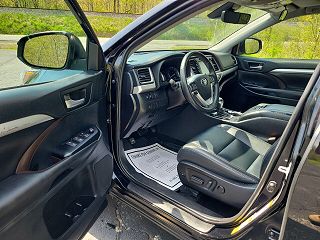 2019 Toyota Highlander XLE 5TDJZRFH5KS584617 in Greene, ME 6