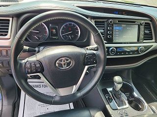 2019 Toyota Highlander XLE 5TDJZRFH5KS584617 in Greene, ME 8