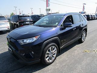 2019 Toyota RAV4 XLE VIN: JTMA1RFV3KJ009703