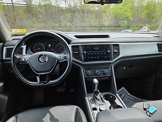2019 Volkswagen Atlas SE 1V2LR2CA8KC574820 in Bennington, VT 13