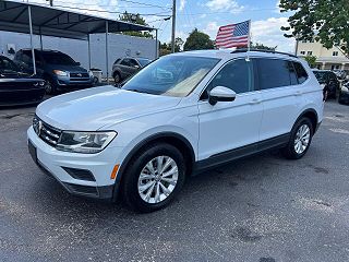 2019 Volkswagen Tiguan SE VIN: 3VV2B7AX7KM049981