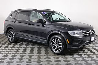 2019 Volkswagen Tiguan SE VIN: 3VV2B7AX4KM180169