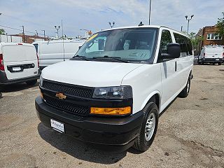 2020 Chevrolet Express 2500 1GAWGEFP5L1274227 in Chicago, IL 3
