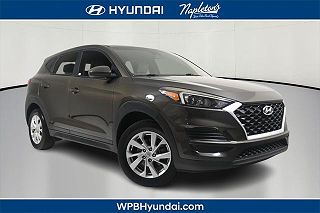 2020 Hyundai Tucson SE VIN: KM8J23A47LU136149