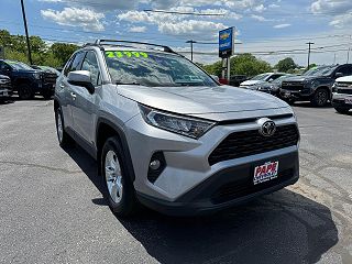 2020 Toyota RAV4 XLE VIN: 2T3P1RFV0LC126153