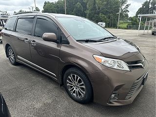 2020 Toyota Sienna XLE VIN: 5TDYZ3DCXLS053546