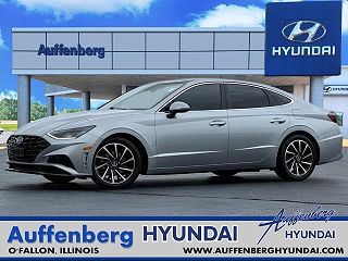 2021 Hyundai Sonata Limited Edition 5NPEH4J2XMH085881 in O'Fallon, IL 1