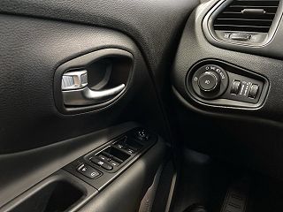 2021 Jeep Renegade Limited ZACNJDD15MPM31721 in East Hartford, CT 24