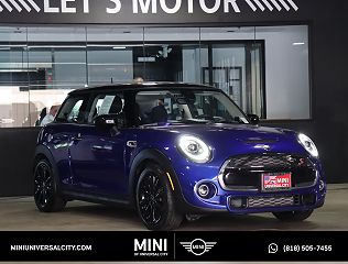 2021 Mini Cooper S VIN: WMWXR5C03M2M95752