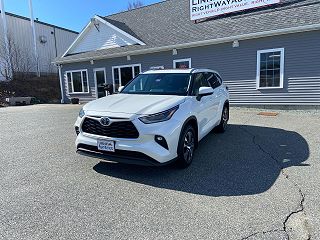 2021 Toyota Highlander XLE 5TDHZRBHXMS070768 in Bangor, ME 1