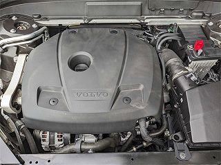 2021 Volvo XC60 T5 Momentum YV4102RK0M1860501 in Weatogue, CT 24