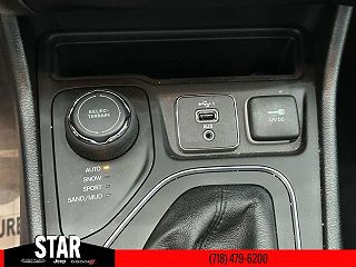 2022 Jeep Cherokee Latitude 1C4PJMMX1ND540502 in Queens Village, NY 28