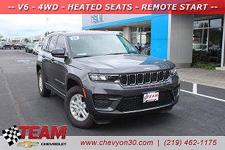 2022 Jeep Grand Cherokee Laredo VIN: 1C4RJHAG2N8588460
