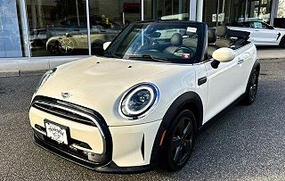 2022 Mini Cooper  VIN: WMW23DL09N3N39979