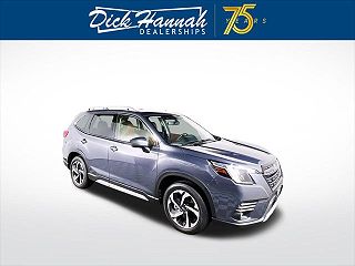 2022 Subaru Forester Touring VIN: JF2SKARCXNH529584