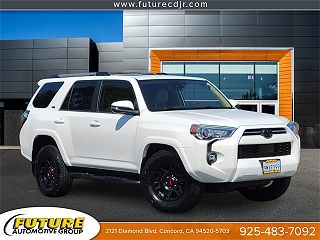 2022 Toyota 4Runner SR5 VIN: JTEFU5JRXN5268763