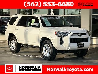 2022 Toyota 4Runner SR5 VIN: JTEMU5JR5N6061800