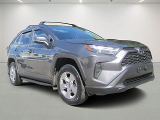 2022 Toyota RAV4 XLE VIN: 2T3P1RFV5NC310491