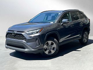 2022 Toyota RAV4 XLE VIN: 2T3W1RFV2NW190823