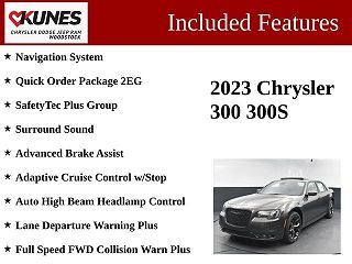 2023 Chrysler 300 S 2C3CCABGXPH569663 in Woodstock, IL 3