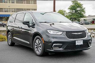 2023 Chrysler Pacifica Touring-L VIN: 2C4RC1L74PR631332