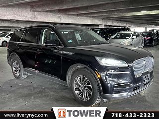 2023 Lincoln Aviator Livery 5LM5J0XC0PGL04362 in Long Island City, NY 1