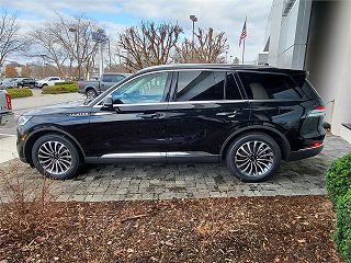 2023 Lincoln Aviator Reserve 5LM5J7WCXPGL26105 in Louisville, KY 8
