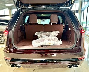 2023 Lincoln Aviator Black Label 5LM5J9XC5PGL28810 in Louisville, KY 8