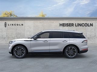2023 Lincoln Aviator Reserve 5LM5J7XC9PGL24473 in Milwaukee, WI 3