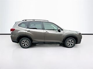 2023 Subaru Forester Premium JF2SKADC5PH418533 in Eau Claire, WI 4