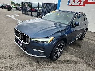 2023 Volvo XC60 B6 Ultimate YV4062RA9P1287989 in Moline, IL 1