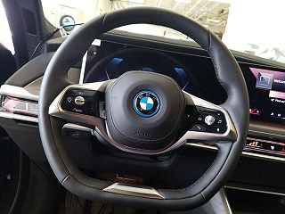 2024 BMW i7 xDrive60 WBY53EJ04RCR63227 in Westbrook, ME 21