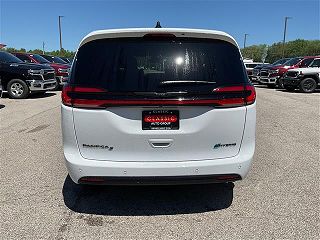 2024 Chrysler Pacifica Select 2C4RC1S70RR137859 in Madison, OH 13