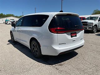 2024 Chrysler Pacifica Select 2C4RC1S70RR137859 in Madison, OH 14