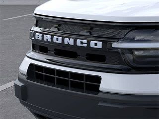 2024 Ford Bronco Sport Outer Banks 3FMCR9C61RRE80579 in Ferndale, MI 17