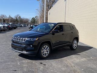 2024 Jeep Compass Latitude 3C4NJDFN2RT123828 in Highland, IN 2