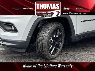 2024 Jeep Compass Latitude 3C4NJDBN1RT123518 in Highland, IN 3