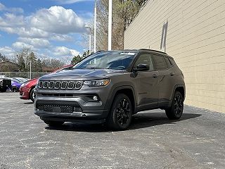 2024 Jeep Compass Latitude 3C4NJDBN7RT135768 in Highland, IN 2