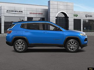 2024 Jeep Compass Latitude 3C4NJDFN4RT122681 in Manchester, NH 9