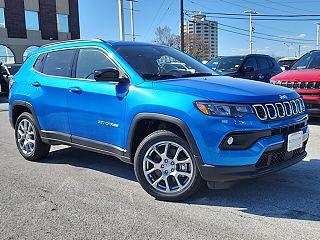 2024 Jeep Compass Latitude 3C4NJDFN3RT128102 in Oak Lawn, IL