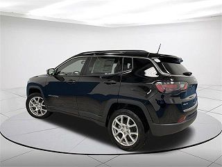 2024 Jeep Compass Latitude 3C4NJDFNXRT143289 in Plymouth, WI 3