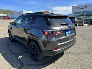 2024 Jeep Compass Latitude 3C4NJDBN9RT600664 in Roseburg, OR 3