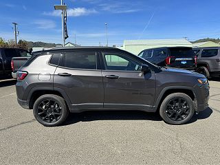 2024 Jeep Compass Latitude 3C4NJDBN9RT600664 in Roseburg, OR 6