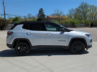 2024 Jeep Compass Latitude 3C4NJDBN5RT136675 in Southfield, MI 2