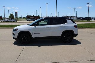 2024 Jeep Compass  3C4NJDBN2RT600408 in West Burlington, IA 5